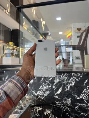 Apple iPhone 8 Plus 64 GB White