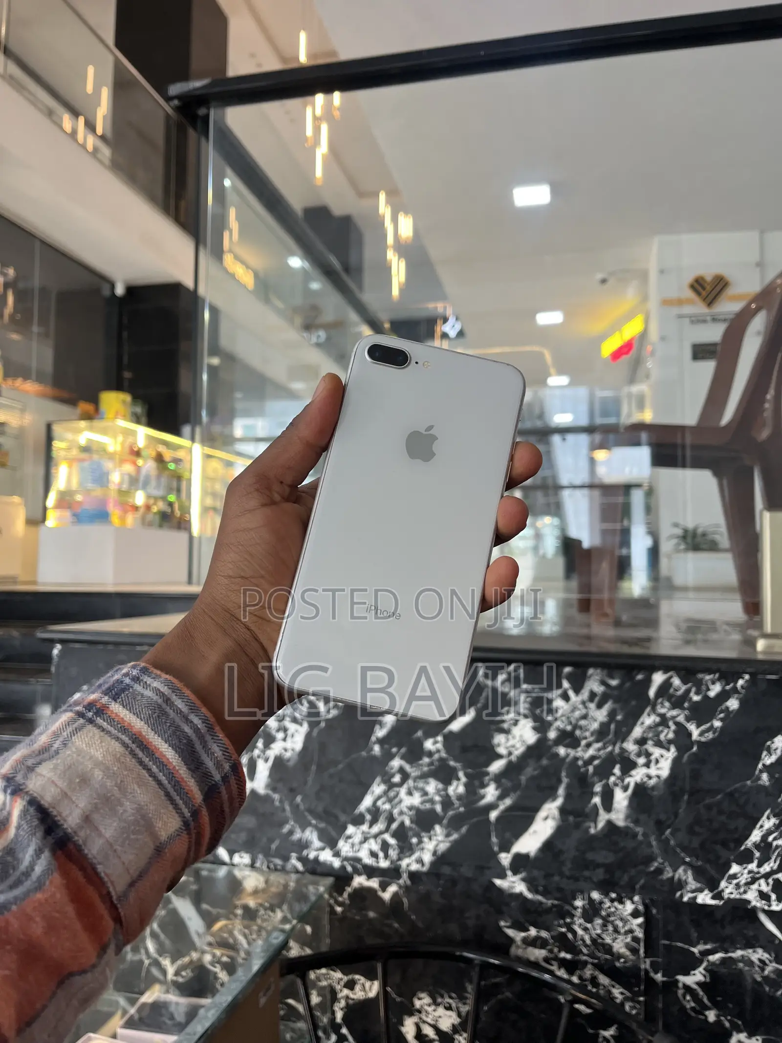 Apple iPhone 8 Plus 64 GB White