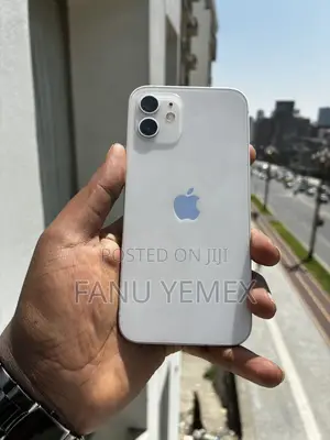 New Apple iPhone 12 64 GB White