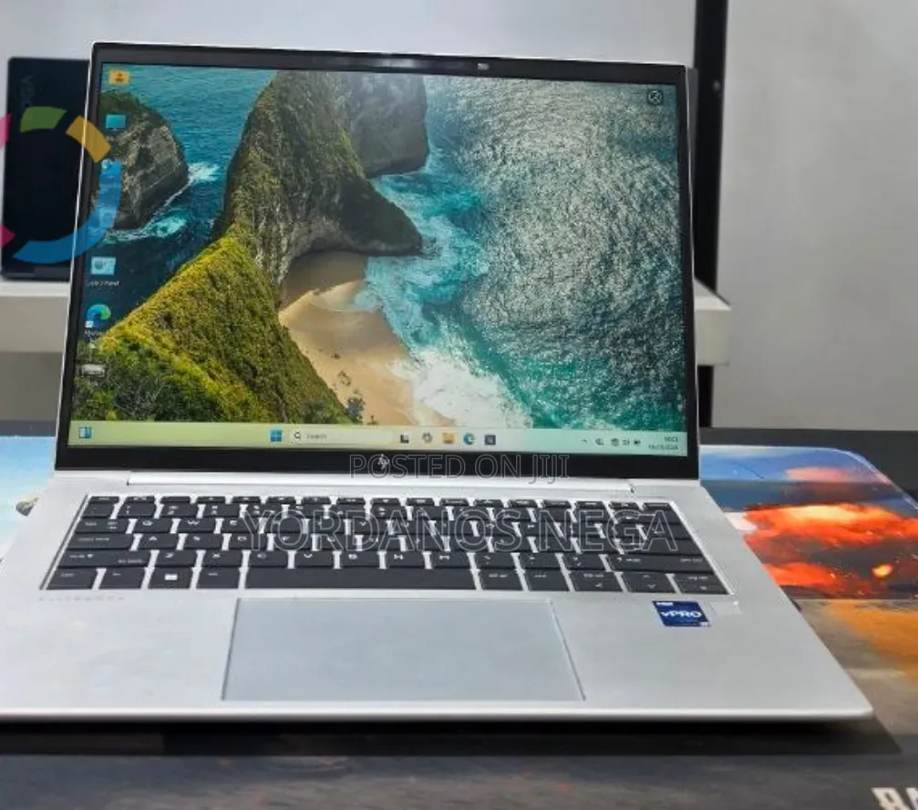 New Laptop HP EliteBook 840 G9 16GB Intel Core i7 SSD 512GB