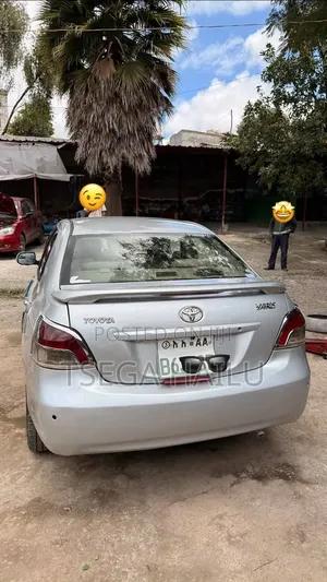 Toyota Belta 2007 Gray