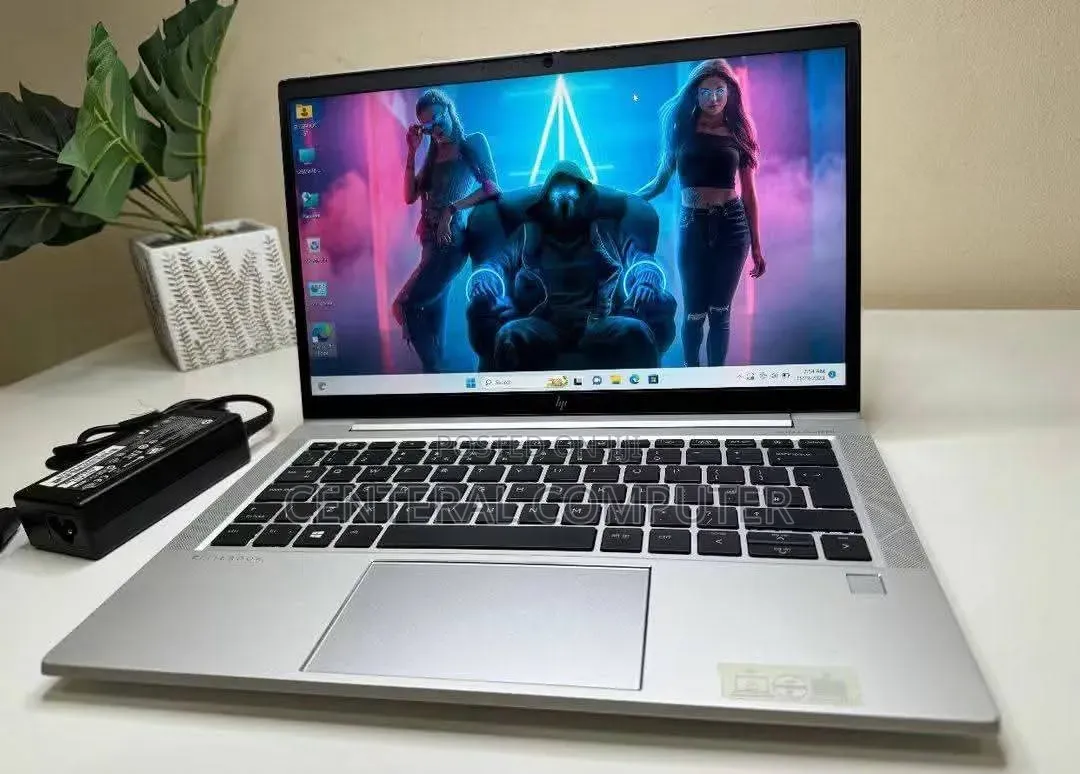 New Laptop HP EliteBook 840 G10 16GB Intel Core i7 SSD 512GB