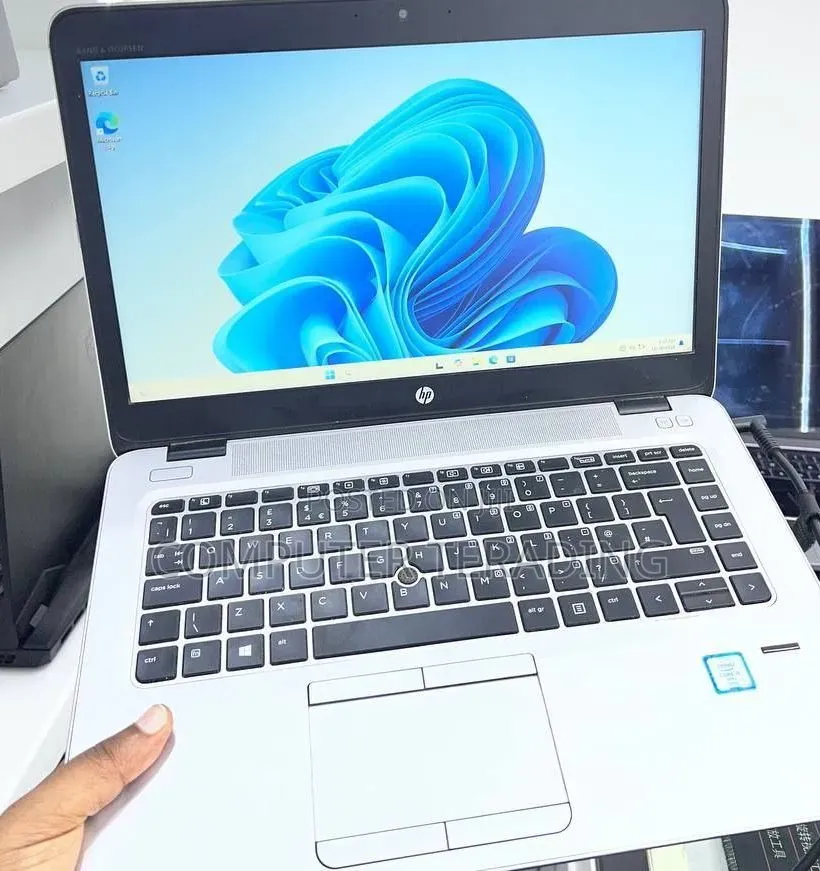 New Laptop HP EliteBook 840 G3 8GB Intel Core i5 HDD 1T