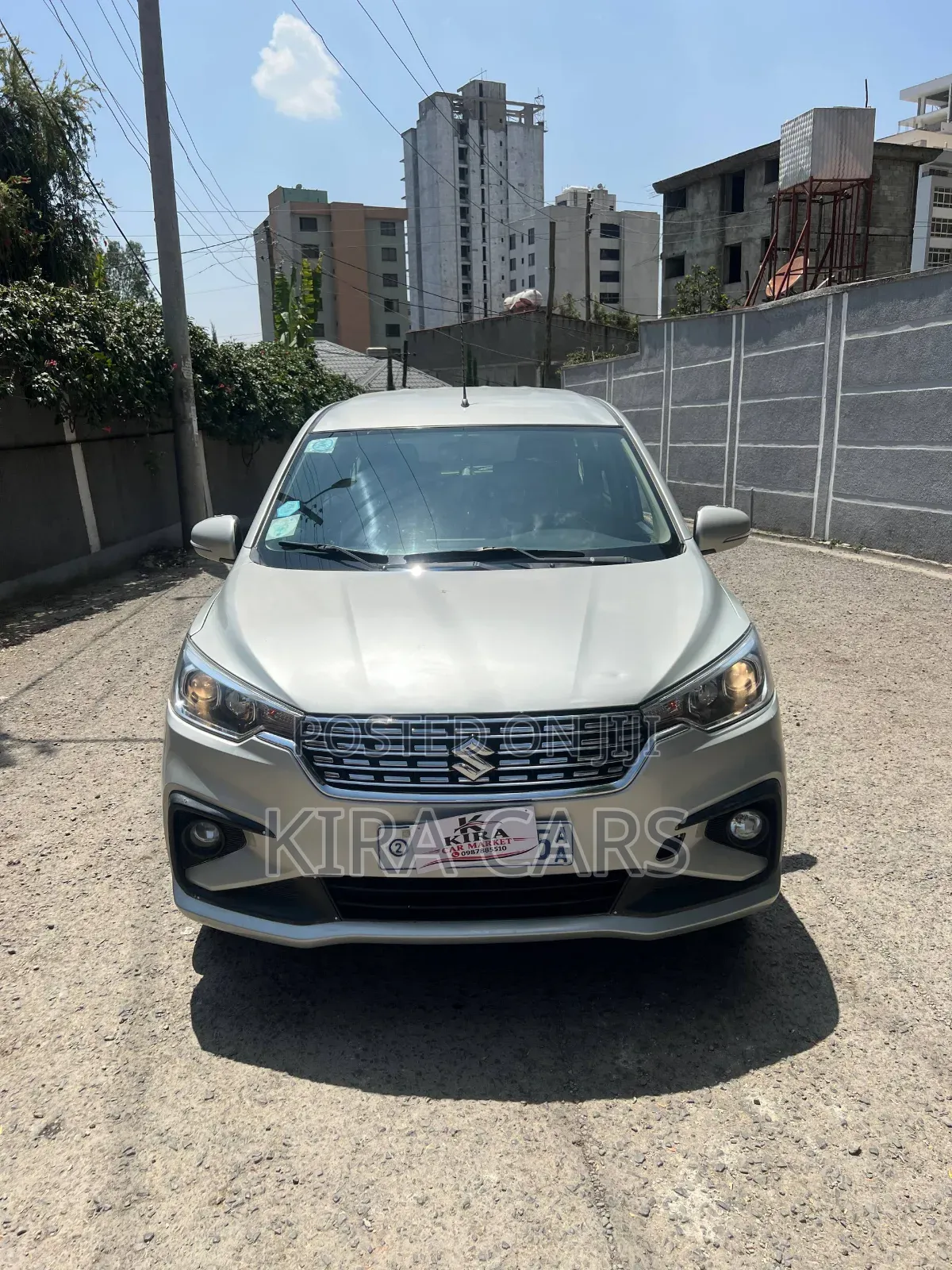 Suzuki Ertiga 2021 Silver