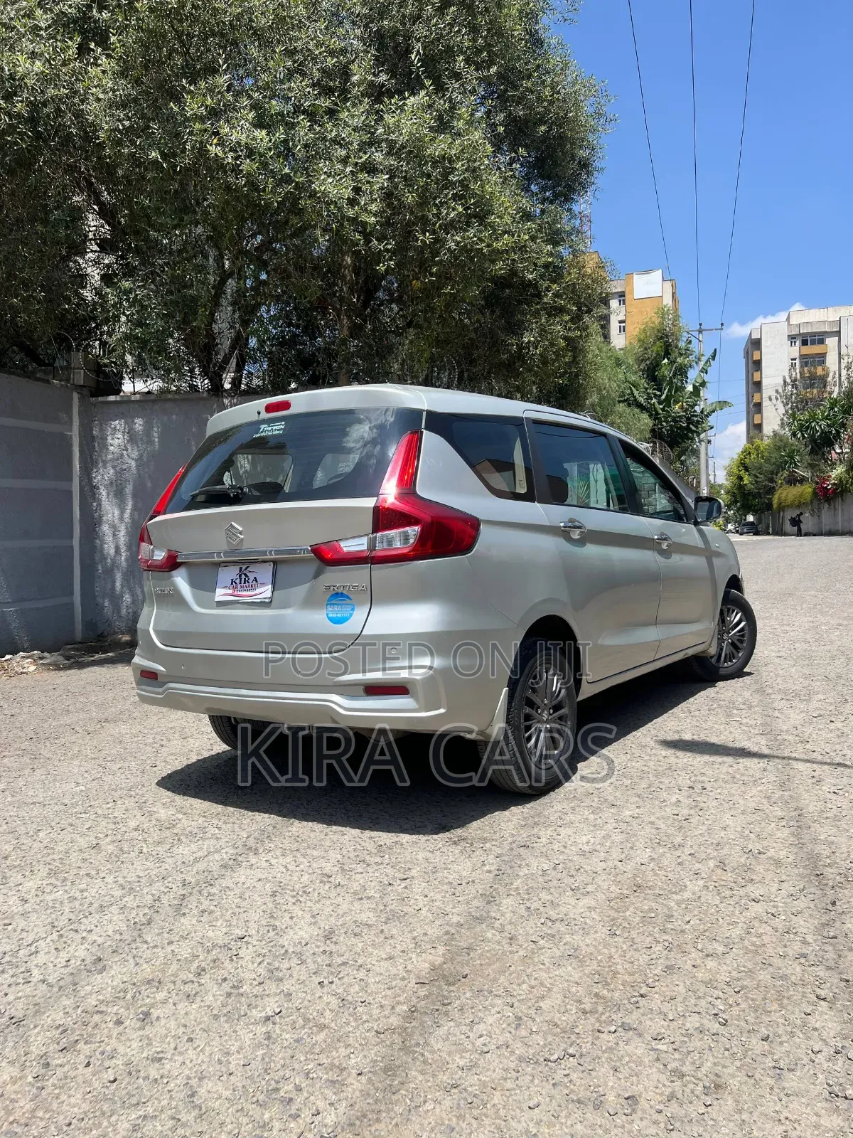 Suzuki Ertiga 2021 Silver