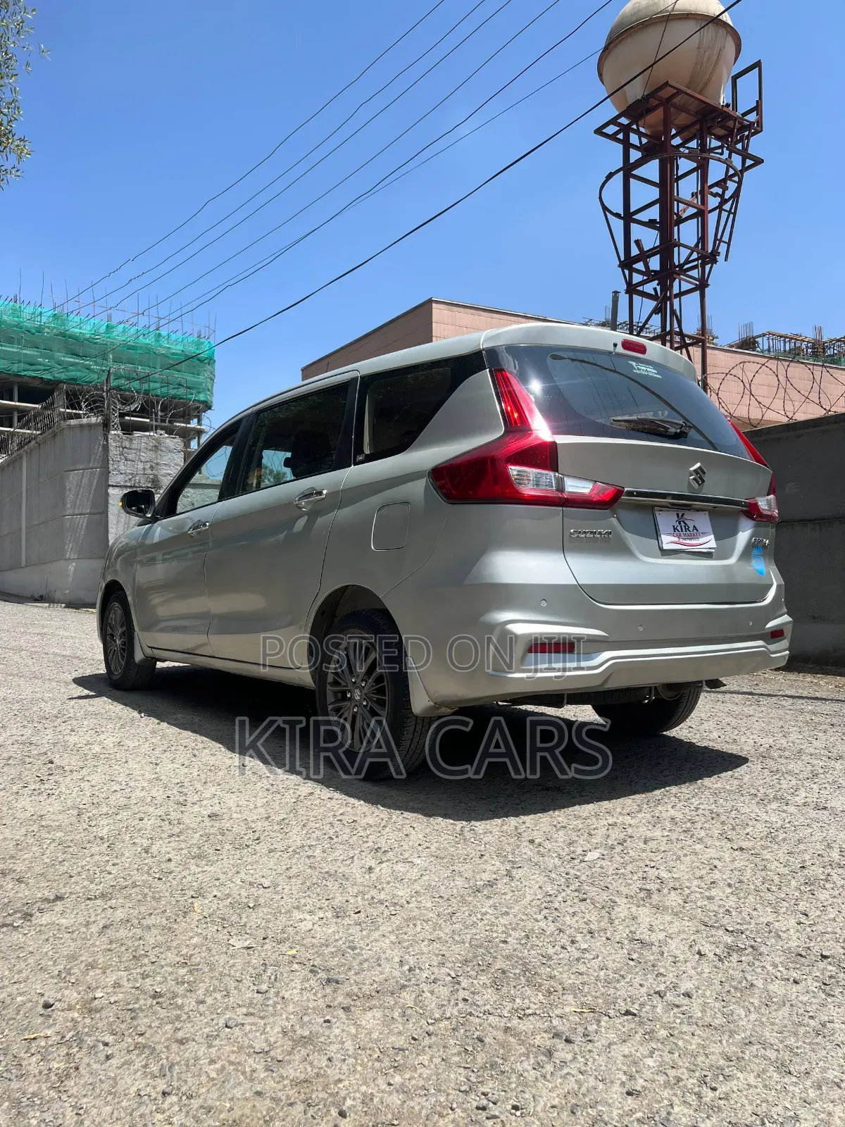 Suzuki Ertiga 2021 Silver