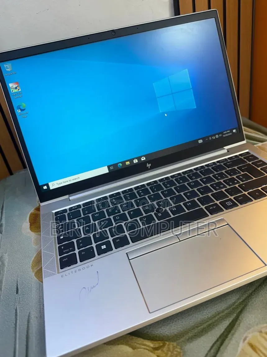 New Laptop HP EliteBook 845 G8 16GB AMD Ryzen 5 SSD 512GB