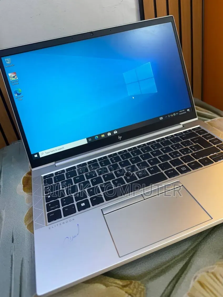 New Laptop HP EliteBook 845 G8 16GB AMD Ryzen 5 SSD 512GB
