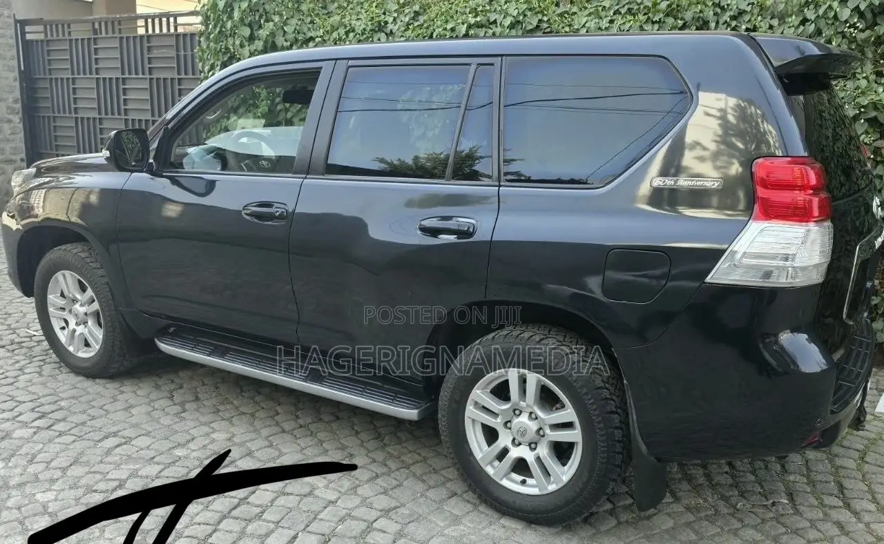 Toyota Land Cruiser Prado 2012 Black