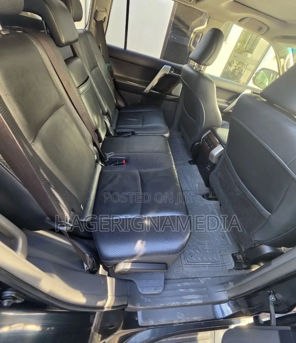 Toyota Land Cruiser Prado 2012 Black