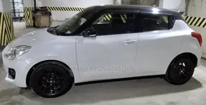 Suzuki Swift 2022 White