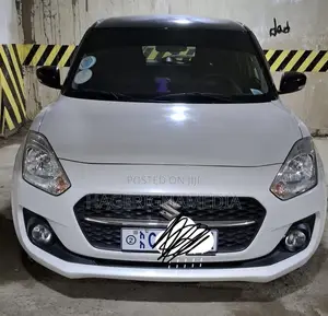 Suzuki Swift 2022 White