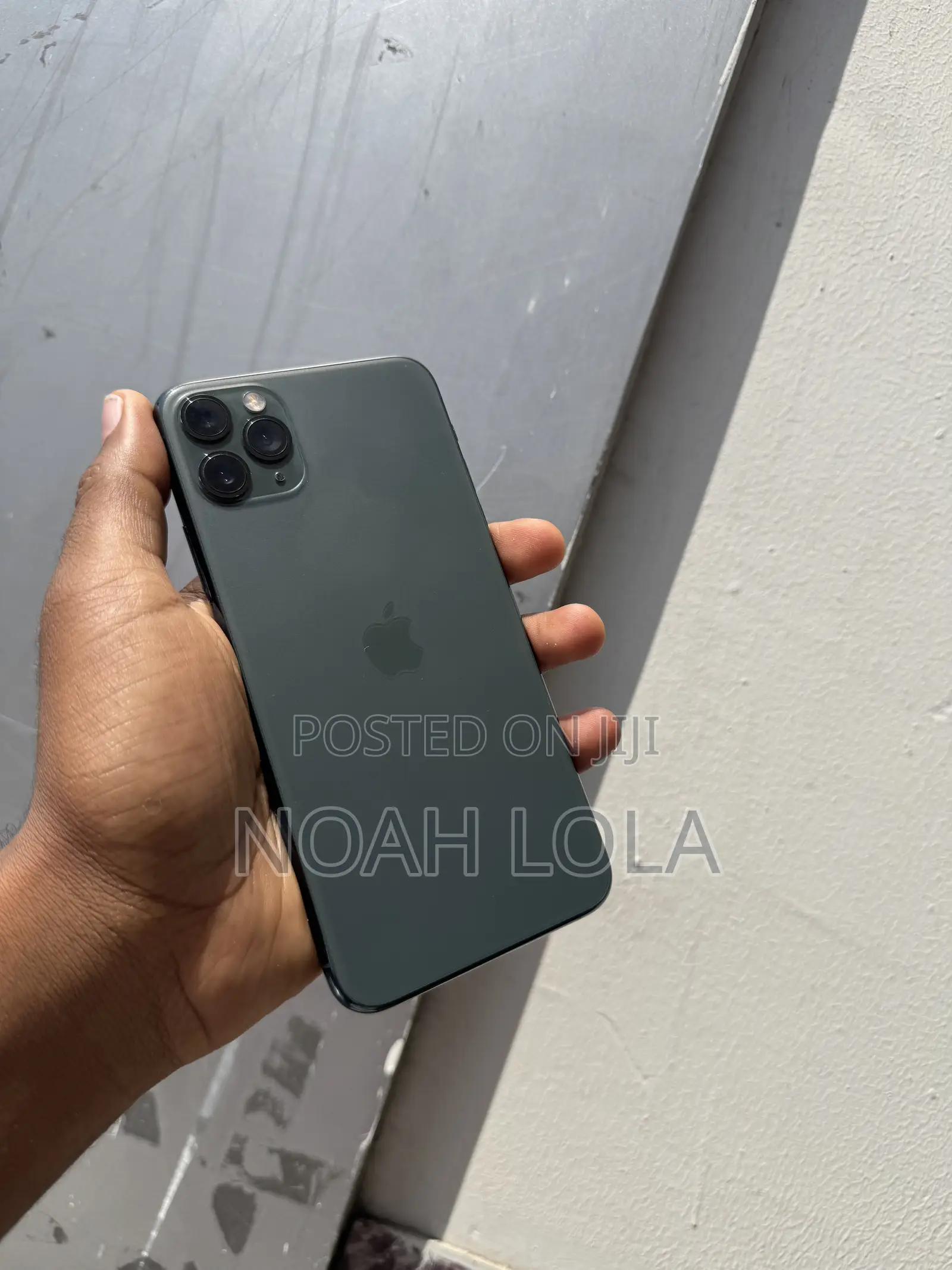 New Apple iPhone 11 Pro Max 64 GB Black