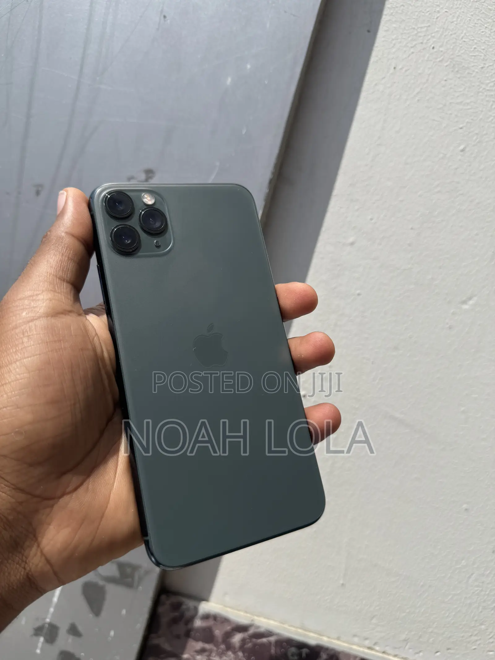 New Apple iPhone 11 Pro Max 64 GB Black
