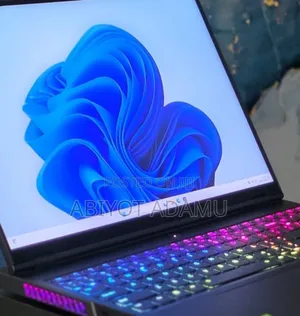 New Laptop Lenovo Legion 5 16GB AMD Ryzen 9 SSD 1T