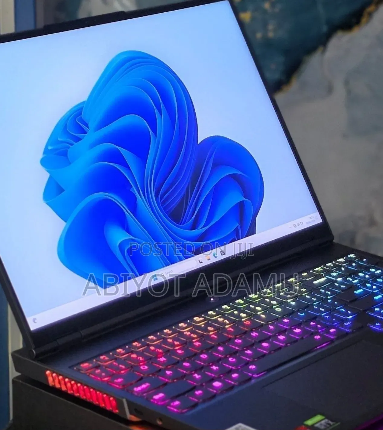 New Laptop Lenovo Legion 5 16GB AMD Ryzen 9 SSD 1T