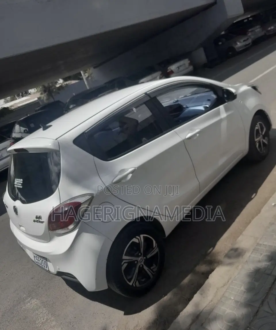 Changan BenBen E-Star 2023 White
