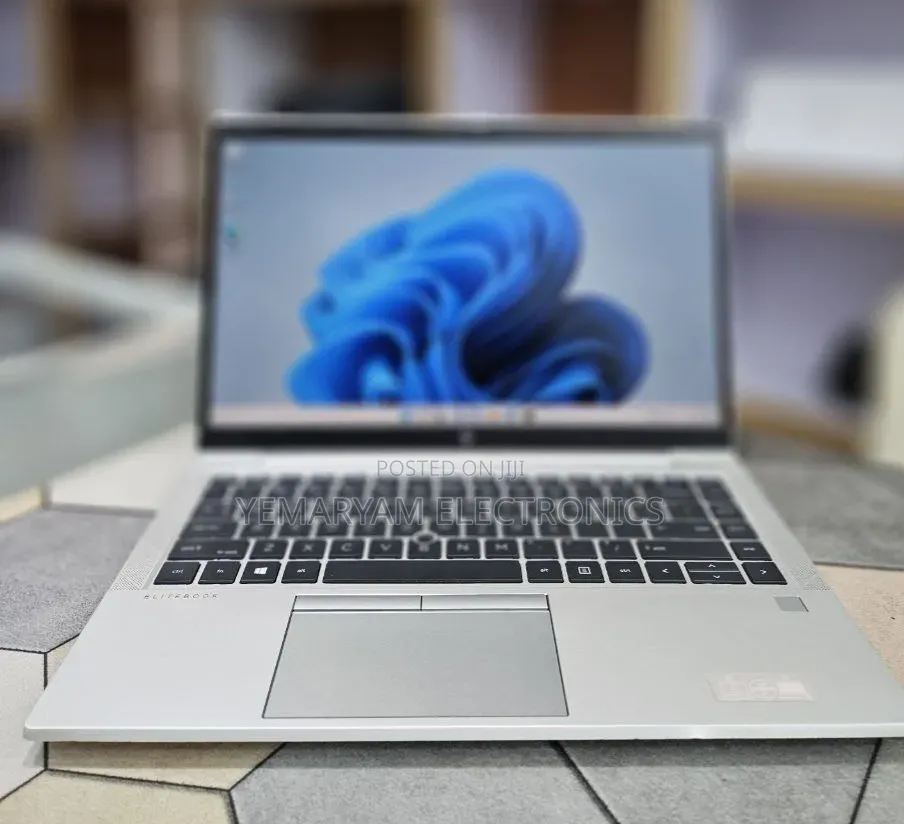 New Laptop HP EliteBook 840 G7 16GB Intel Core i7 SSD 512GB