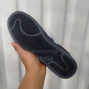 Adidas Campus