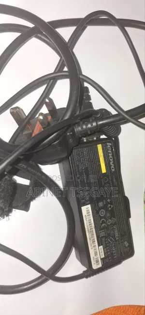 Yello Pin Charger Lenevo