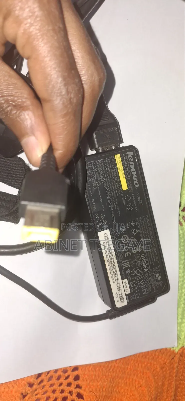 Yello Pin Charger Lenevo
