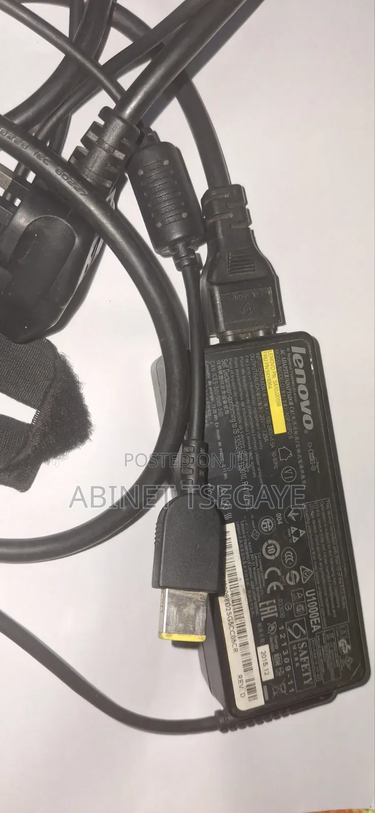 Yello Pin Charger Lenevo
