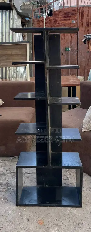 Modern Black Display Shelf – Bookshelf & Storage