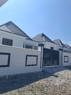 5bdrm Farm House in Yeka for sale