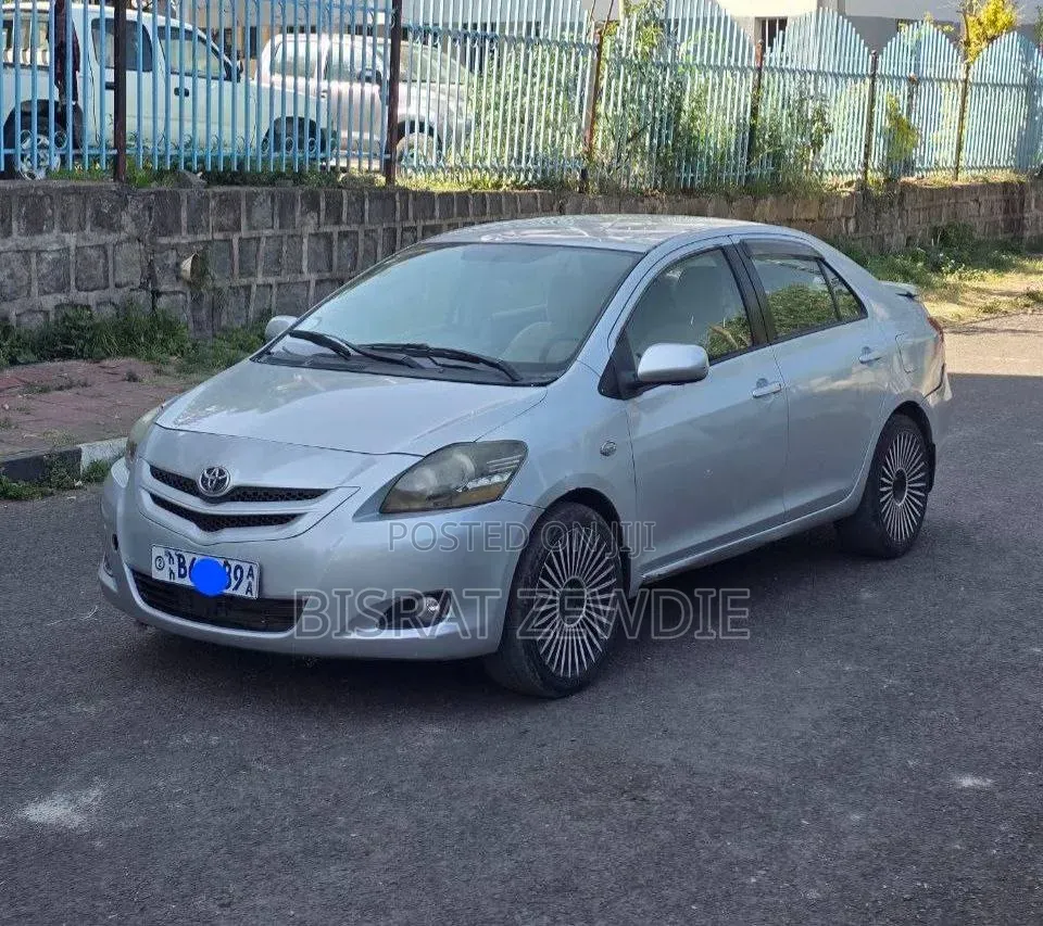 Toyota Yaris 2005 Silver