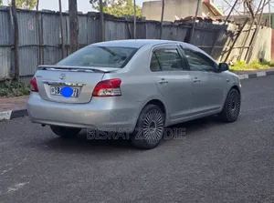 Toyota Yaris 2005 Silver