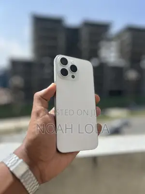 New Apple iPhone 15 Pro Max 256 GB White