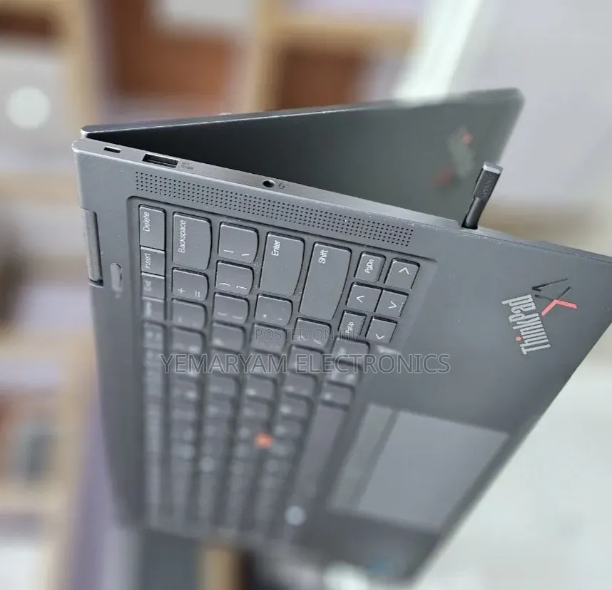 New Laptop Lenovo ThinkPad X1 Yoga 16GB Intel Core i7 SSD 512GB