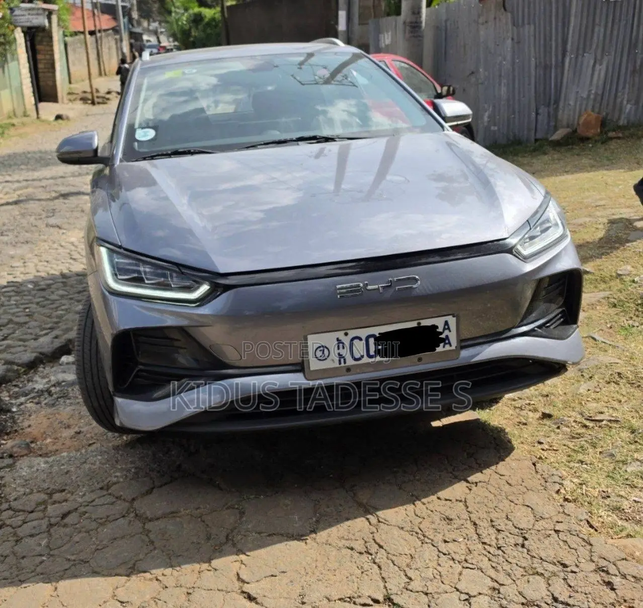 BYD E2 43 kWh 94 hp FWD 2025 Gray