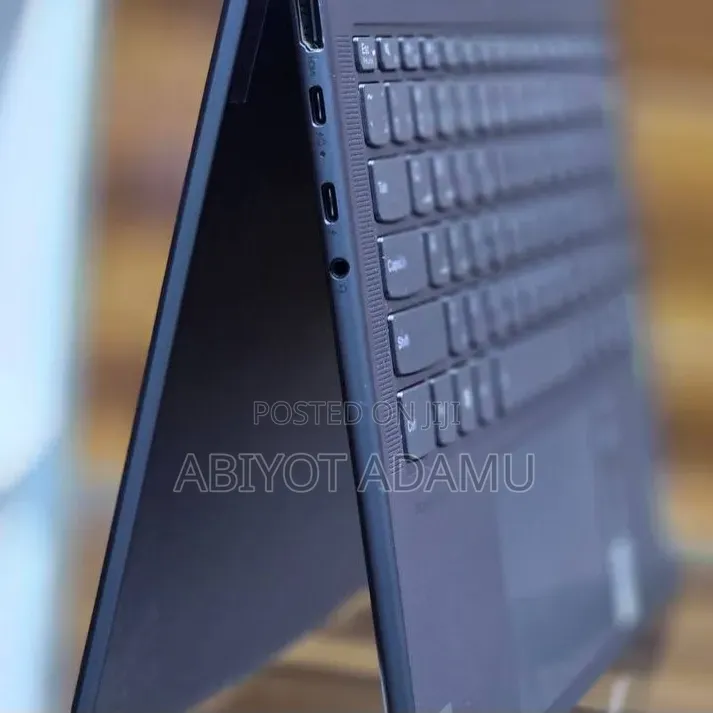 New Laptop Lenovo Yoga 7i 16GB Intel Core i7 SSD 512GB