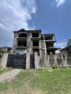 8bdrm Farm House in Yeka for sale
