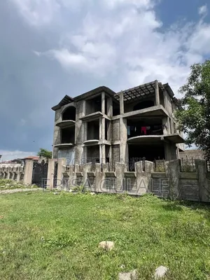 8bdrm Farm House in Yeka for sale