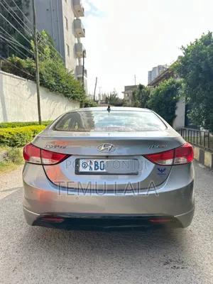 Hyundai Avante 2015 Gray