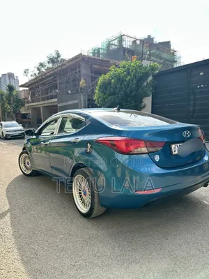 Hyundai Avante 2015 Blue