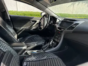 Hyundai Avante 2015 Blue