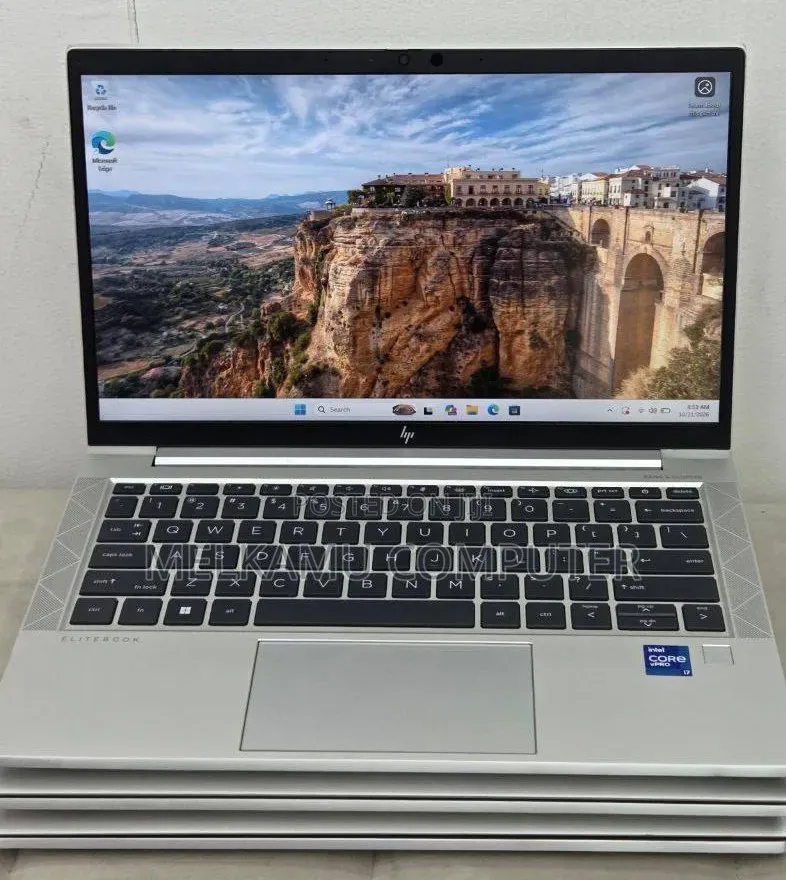 New Laptop HP EliteBook 830 G8 16GB Intel Core i5 SSD 512GB