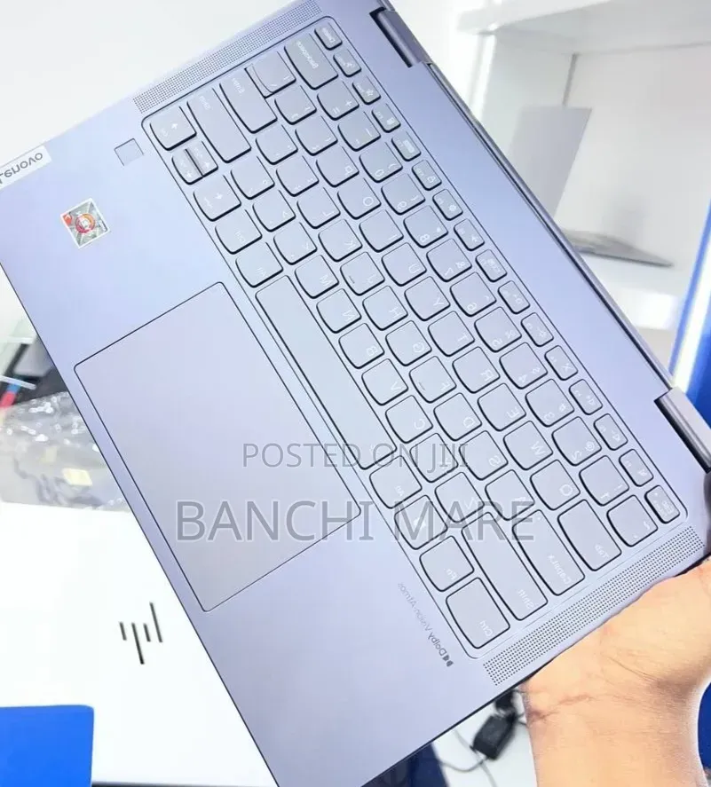 New Laptop Lenovo Yoga 7i 16GB AMD Ryzen 7 SSD 512GB