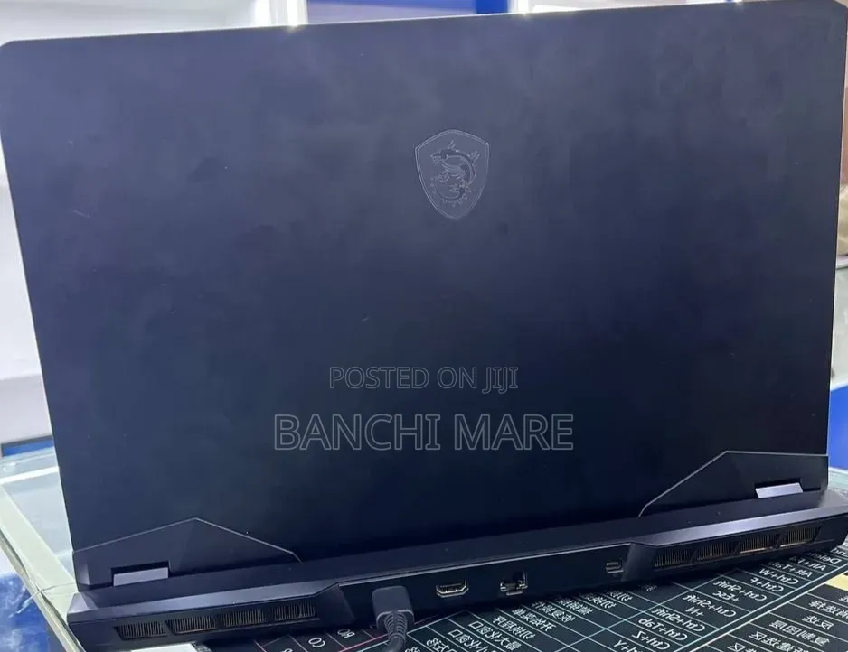 New Laptop MSI GP75 Leopard 16GB Intel Core i7 SSD 512GB