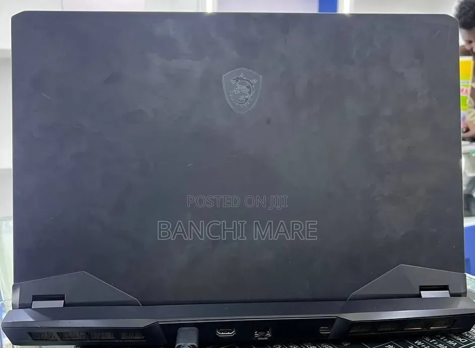 New Laptop MSI GP75 Leopard 16GB Intel Core i7 SSD 512GB
