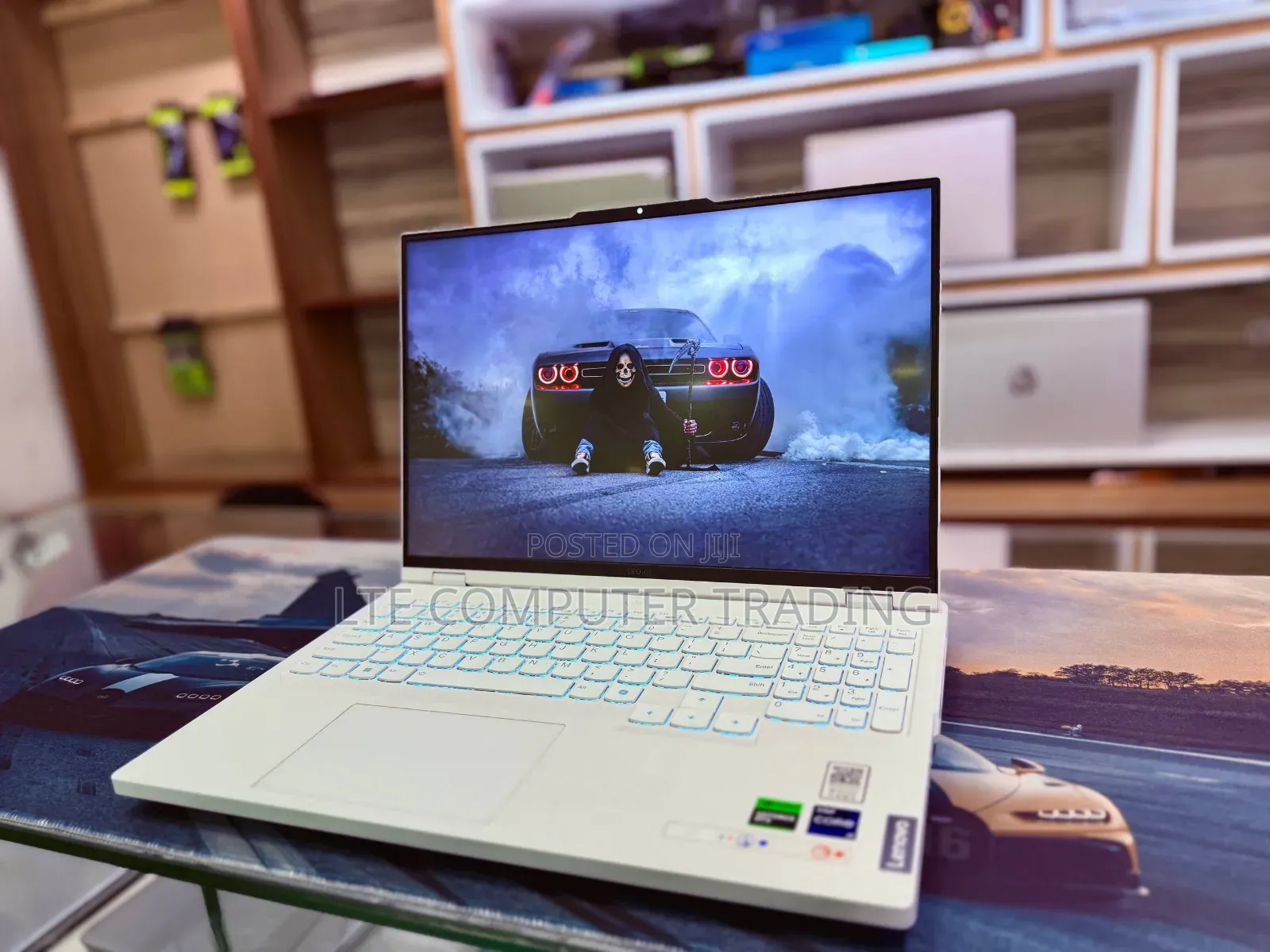 New Laptop Lenovo Legion Pro 7 16GB Intel Core i9 SSD 1T