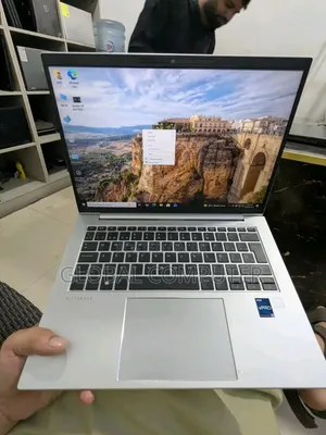 New Laptop HP EliteBook 840 G8 16GB Intel Core i7 SSD 512GB