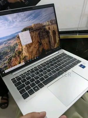 New Laptop HP EliteBook 840 G8 16GB Intel Core i7 SSD 512GB