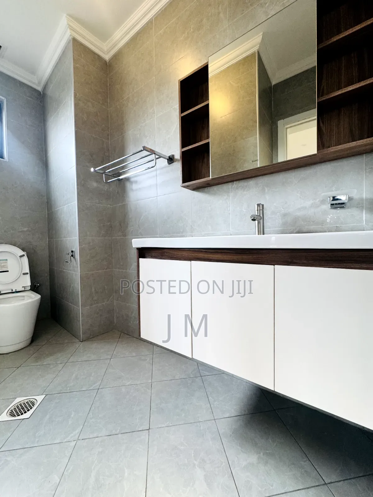 3bdrm Apartment in Bole for rent