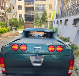 Toyota Hilux 2006 Blue