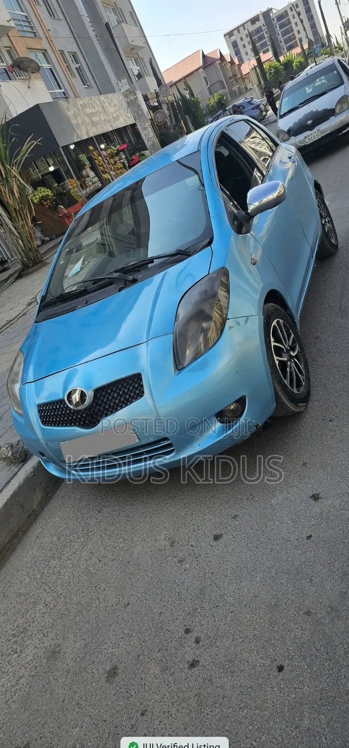 Toyota Yaris 2005