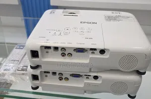 Epson CB-X41 Projector Specifications
• Brightness: 3,600 Lu